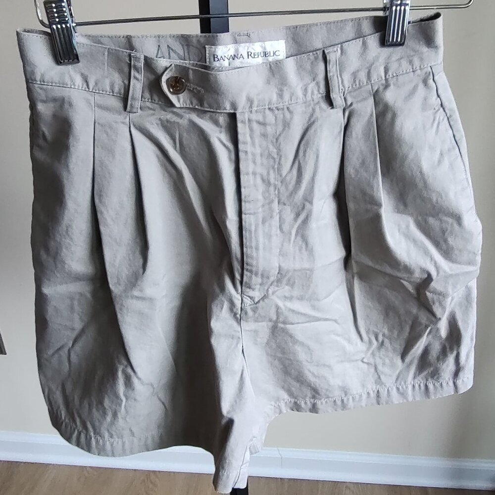 Banana Republic Grey Shorts - Size 8